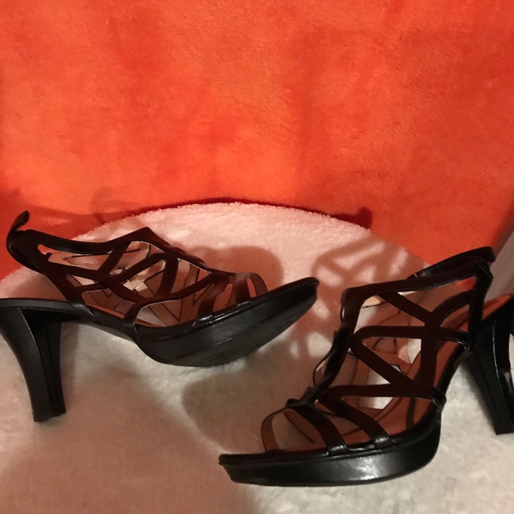 Black sandals with a heel